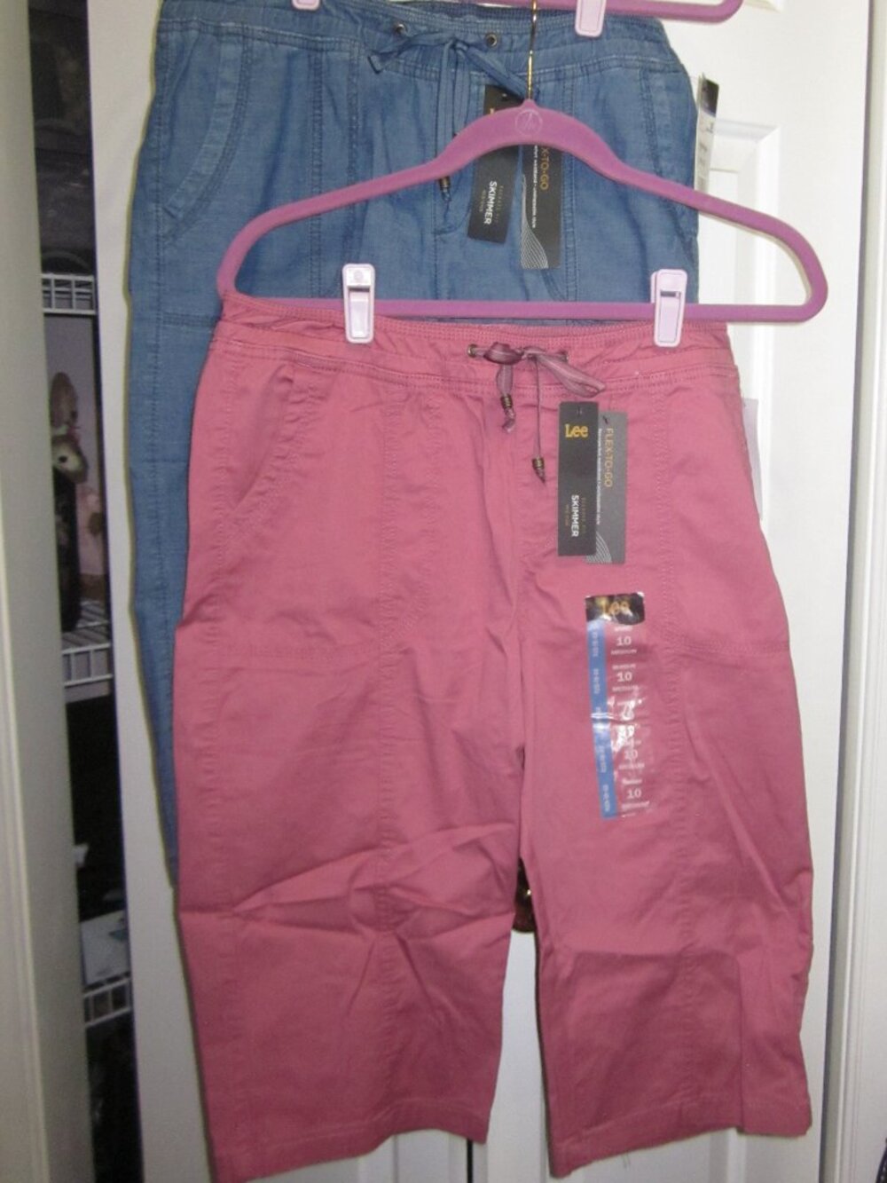 2 pr NWT Lee Flex To Go Capris Sz 10